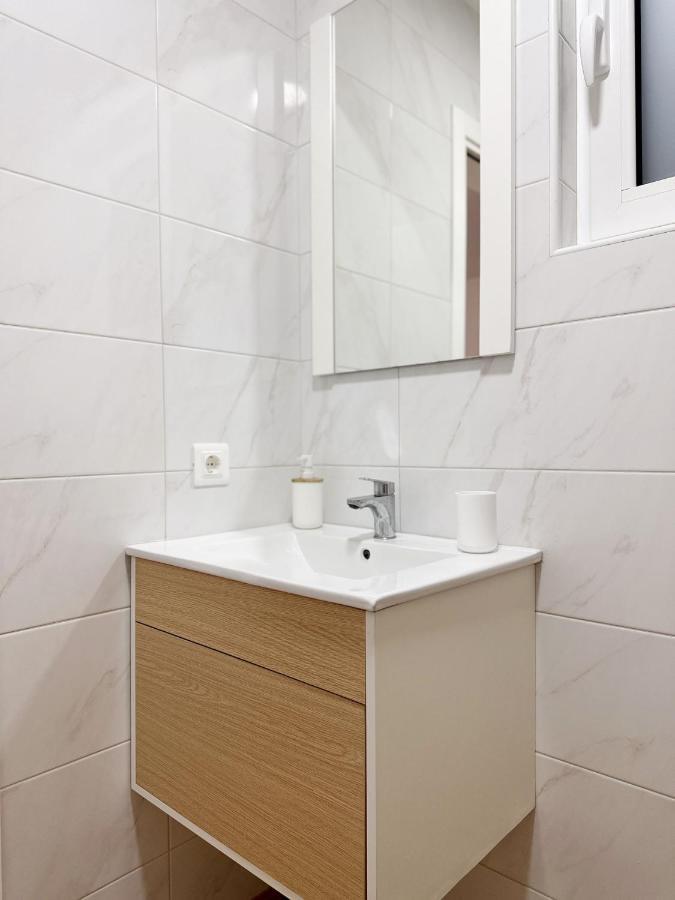 Danin Apartmani Bar Luaran gambar