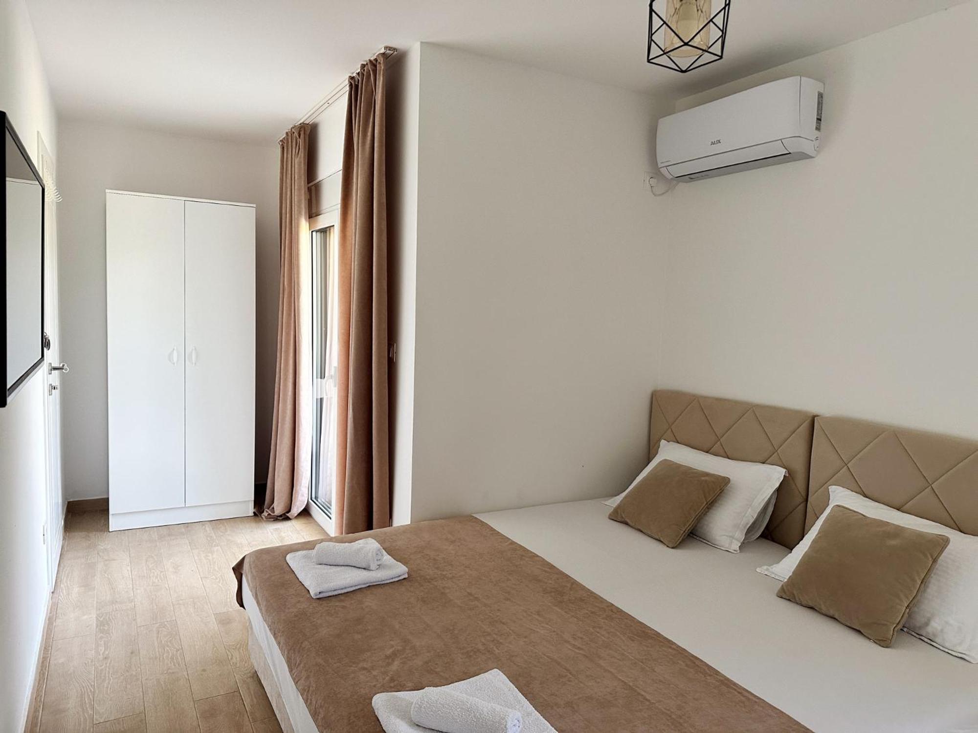 Danin Apartmani Bar Luaran gambar